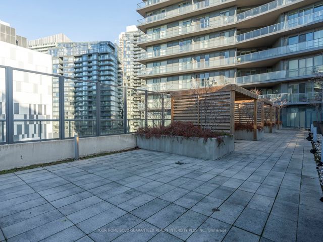 705 - 20 Bruyeres Mews