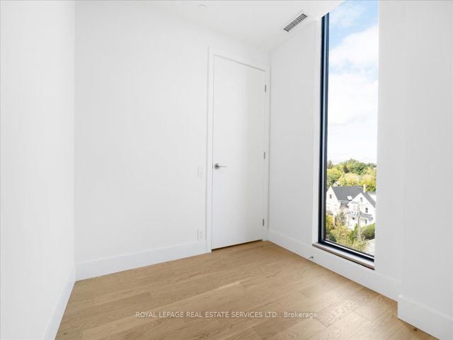 502 - 1414 Bayview Ave
