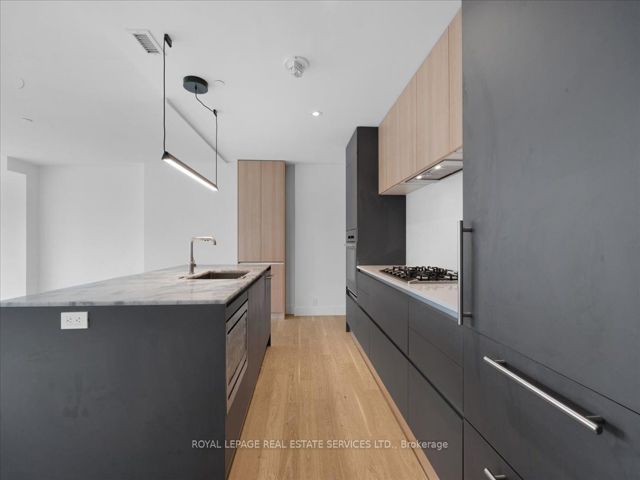 502 - 1414 Bayview Ave