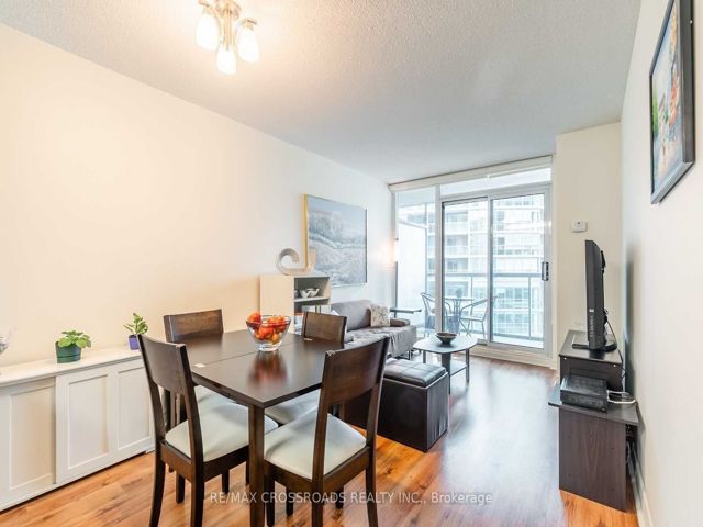 706 - 51 Lower Simcoe St