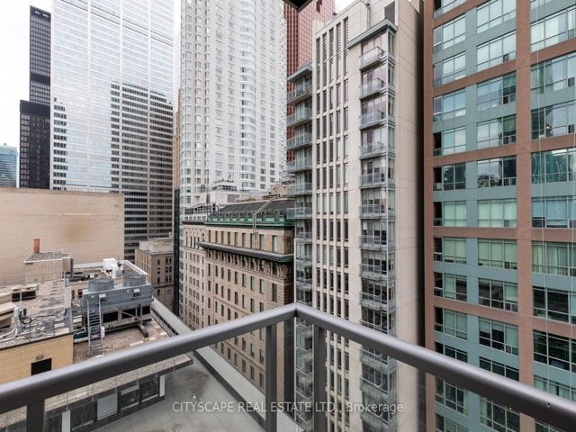 1703 - 88 Scott St