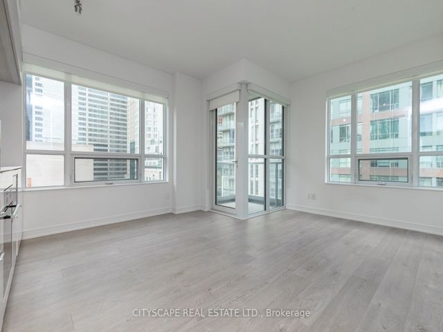 1703 - 88 Scott St