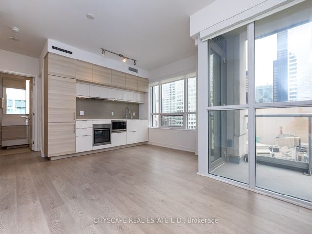 1703 - 88 Scott St
