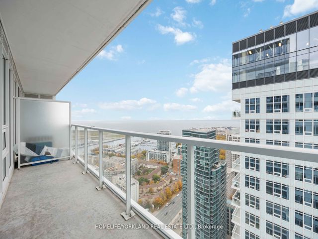 4205 - 17 Bathurst St