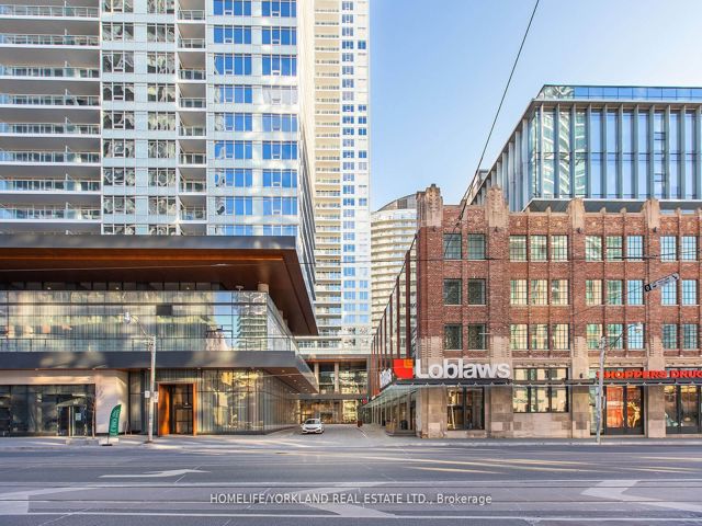 4205 - 17 Bathurst St
