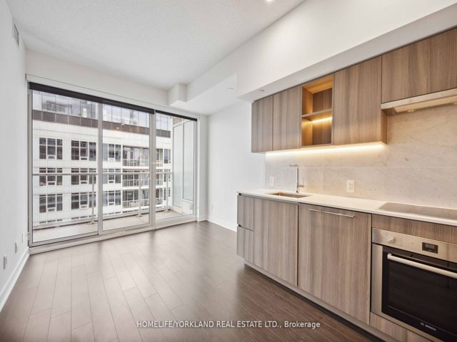 4205 - 17 Bathurst St