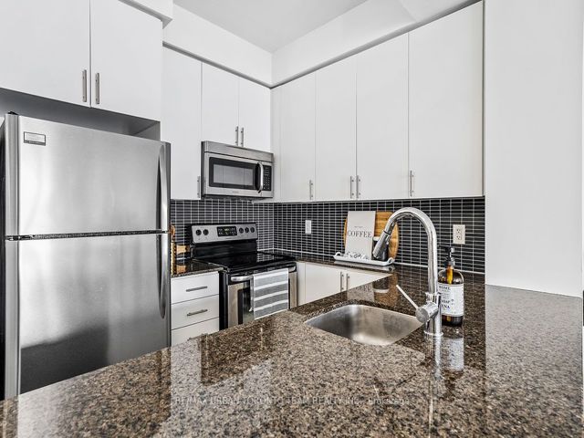 514 - 260 Sackville St