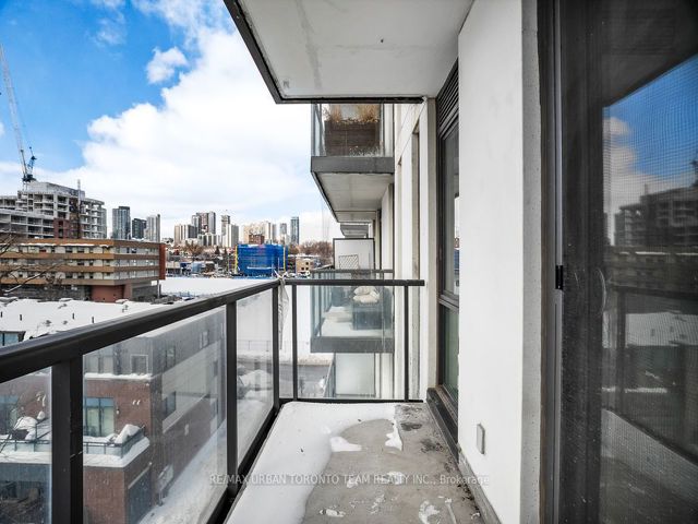 514 - 260 Sackville St