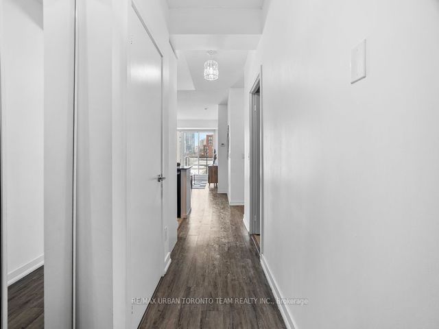 514 - 260 Sackville St