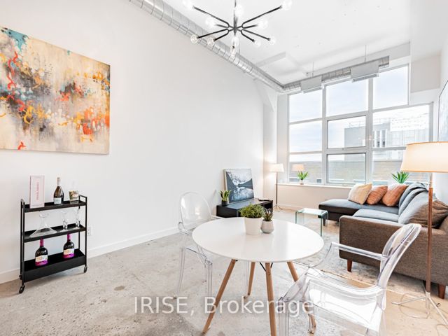 1024 - 155 Dalhousie St