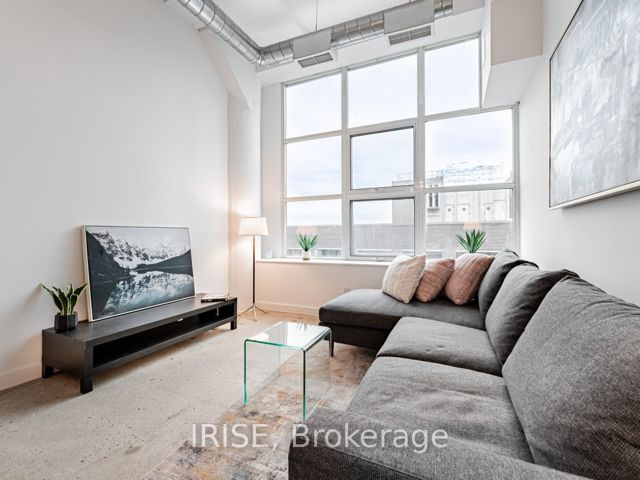 1024 - 155 Dalhousie St
