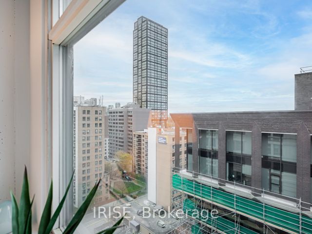 1024 - 155 Dalhousie St