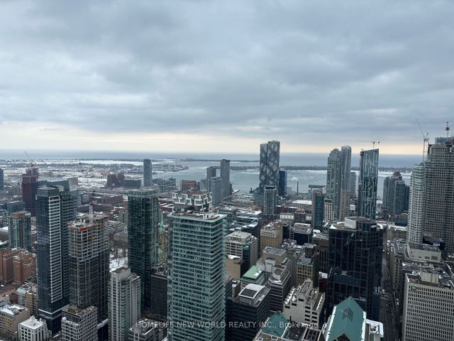 5909 - 197 Yonge St