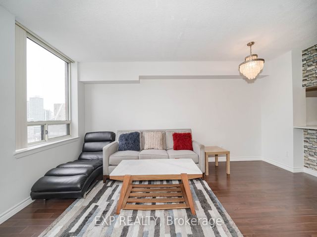 2322 - 633 Bay St