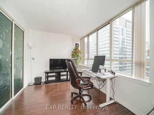 2322 - 633 Bay St