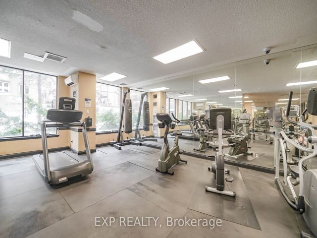 2322 - 633 Bay St