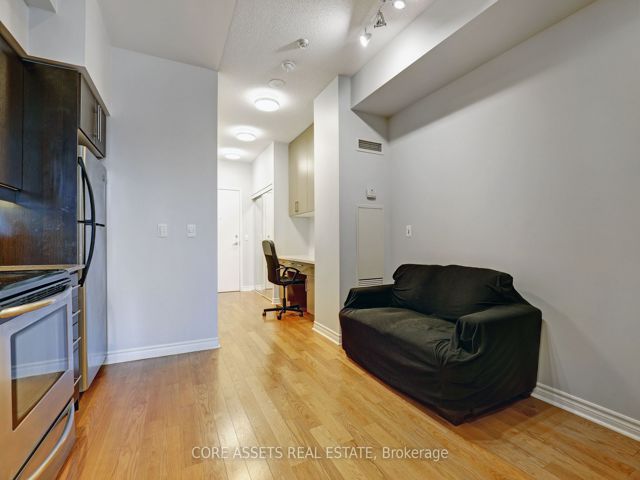 316 - 2885 Bayview Ave