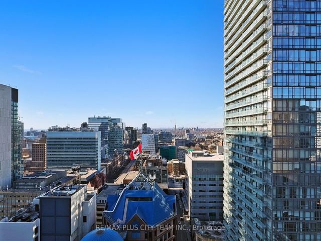 1105 - 25 Grenville St