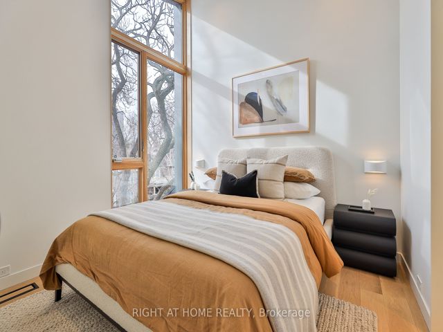 PH 2 - 225 Brunswick Ave