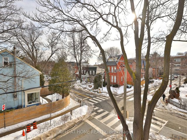 PH 2 - 225 Brunswick Ave