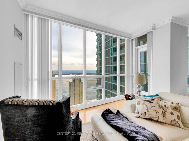 4206 - 16 Harbour St