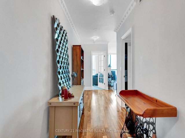 4206 - 16 Harbour St