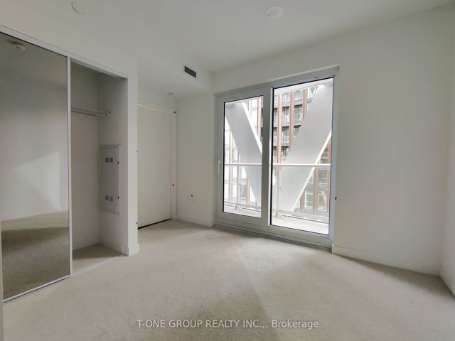 2212 - 230 Simcoe St