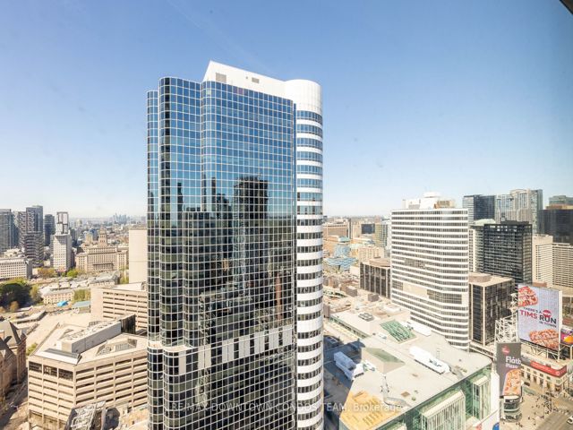 4110 - 210 Victoria St