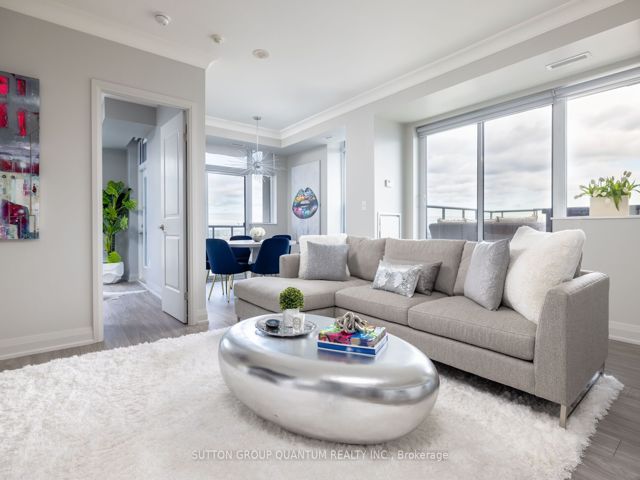 LPH03 - 400 Adelaide St E