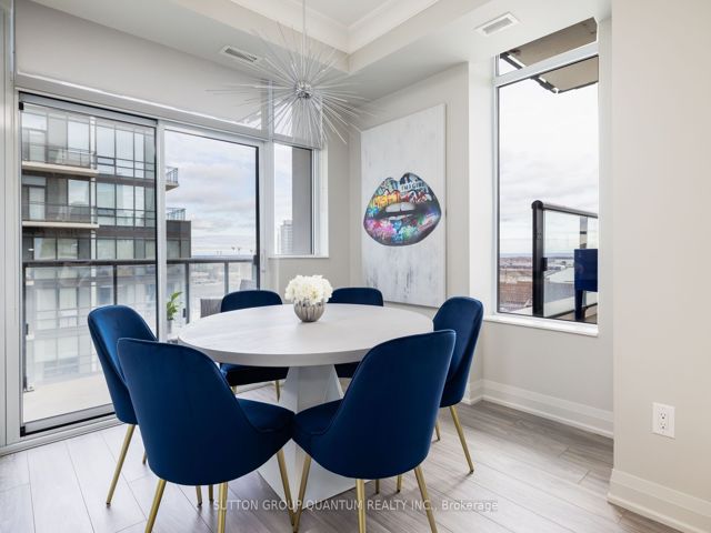 LPH03 - 400 Adelaide St E