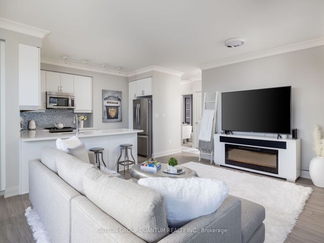 LPH03 - 400 Adelaide St E
