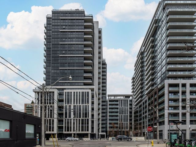 LPH03 - 400 Adelaide St E