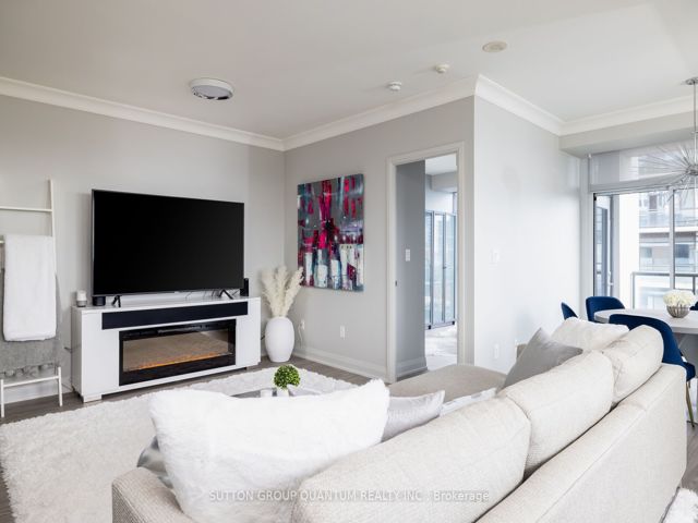LPH03 - 400 Adelaide St E