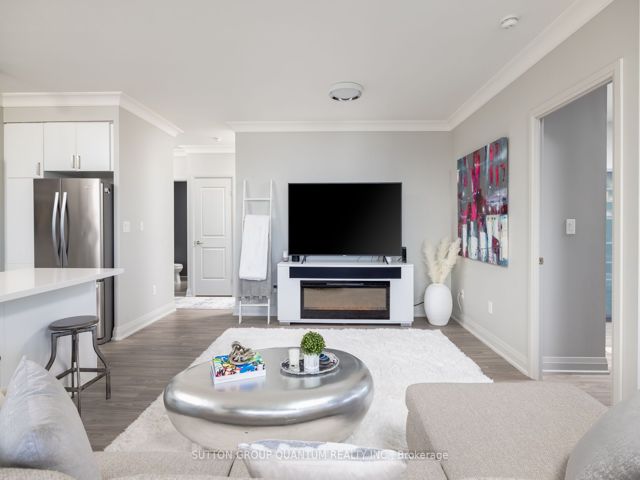 LPH03 - 400 Adelaide St E