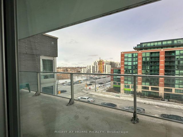 615E - 555 Wilson Ave