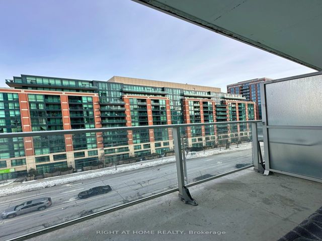 615E - 555 Wilson Ave
