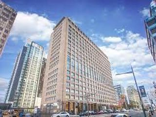1607 - 111 St Clair Ave W