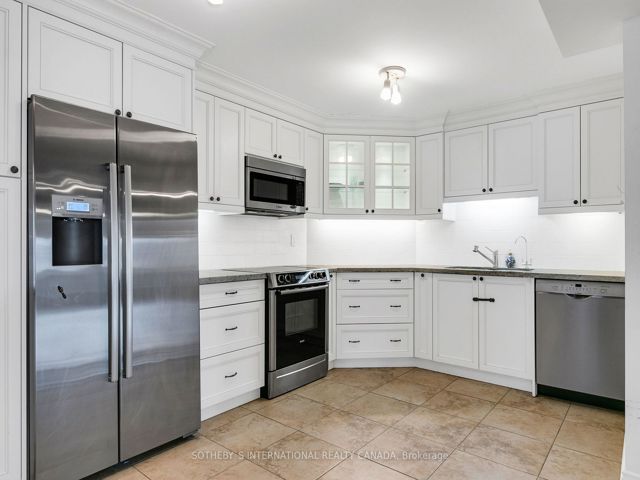 2108 - 33 University Ave