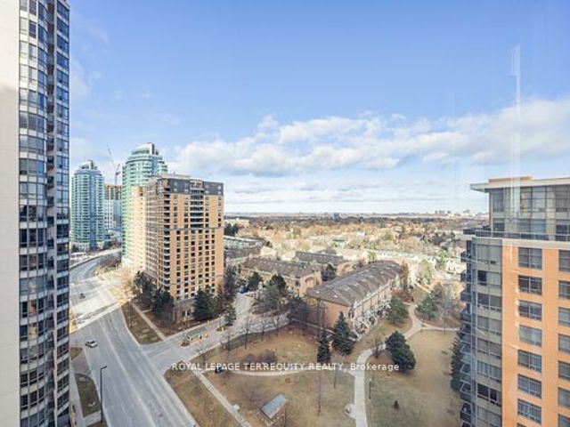 1719 - 15 Northtown Way