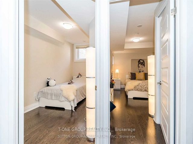 102 - 23 Eldora Ave