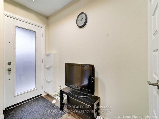 102 - 23 Eldora Ave