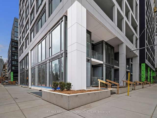 931 SE - 60 Princess St
