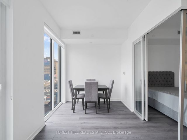 331 - 2020 Bathurst St
