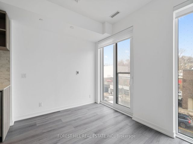 331 - 2020 Bathurst St