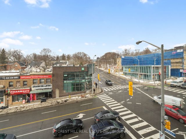 331 - 2020 Bathurst St