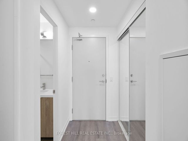 331 - 2020 Bathurst St