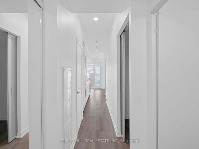 331 - 2020 Bathurst St