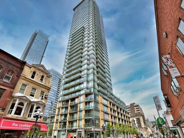 1204 - 18 Yorkville Ave