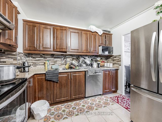 802 - 715 Don Mills Rd