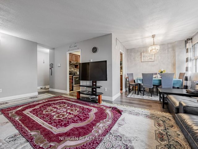 802 - 715 Don Mills Rd